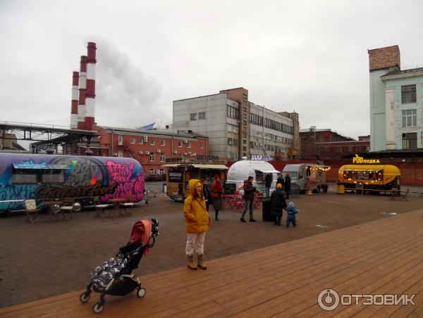 Фуд-корт в СевКабеле