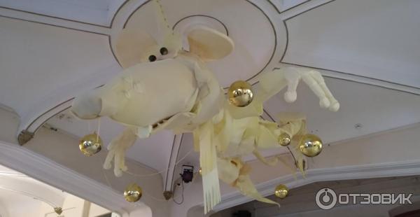 Белая мышь. Интерьер. Театр. Театр Скоморох. Детский театр. Спектакль 2020. томский театр. Спектакль Муха-цокотуха.