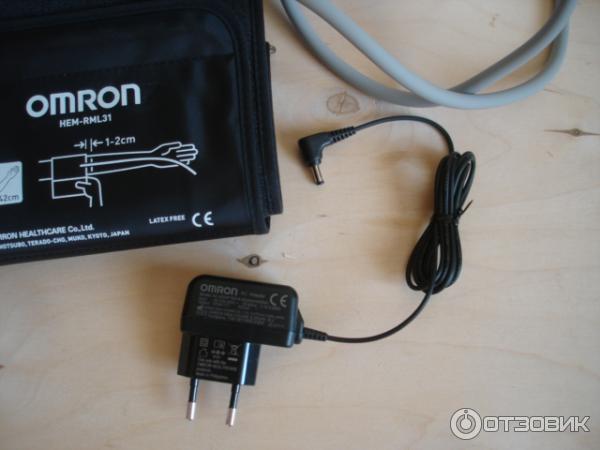 Тонометр Omron M2 Basic (HEM-7121-AUR) фото