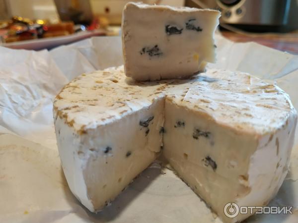 Сыр White cheese from Zhukovka Бресс блю фото