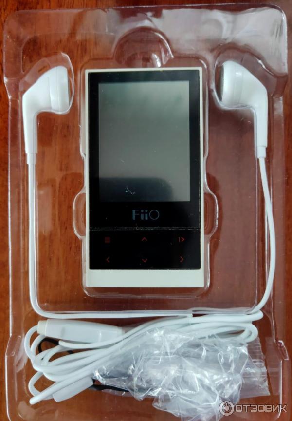 Портативный медиаплеер FiiO M3 фото