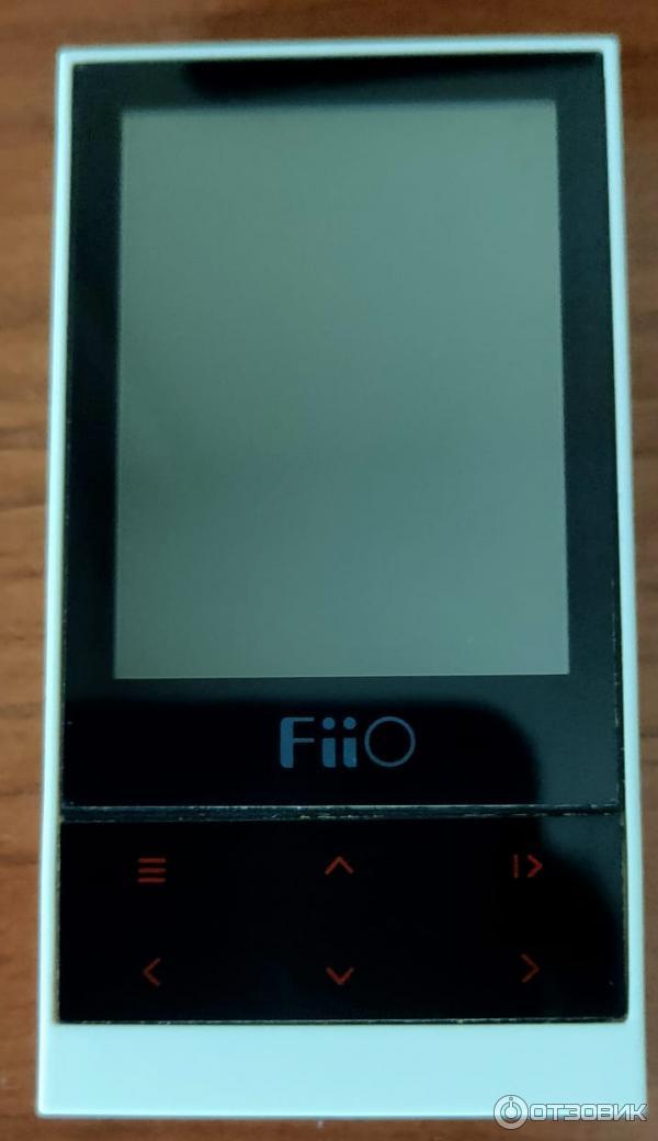 Портативный медиаплеер FiiO M3 фото