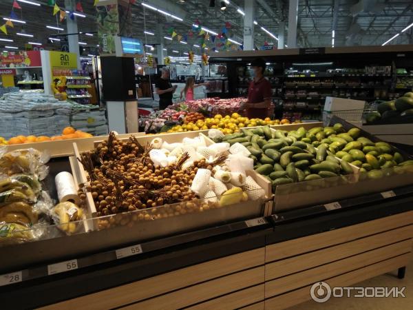 Супермаркет Tesco Lotus Самуи Тайланд