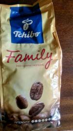 Натуральный жареный молотый кофе Tchibo Family среднеобжаренный фото