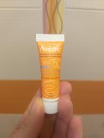 Солнцезащитный крем Avene SPF50+ фото