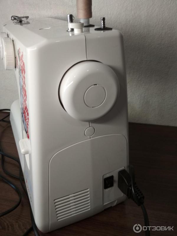 Швейная машина Janome Ami 15