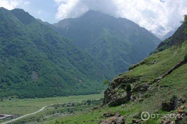 Развалины аула Кюнлюм (Россия, Верхняя Балкария) фото