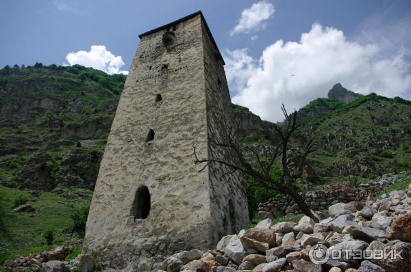 Развалины аула Кюнлюм (Россия, Верхняя Балкария) фото