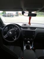 Автомобиль Skoda Octavia А7 лифтбек фото