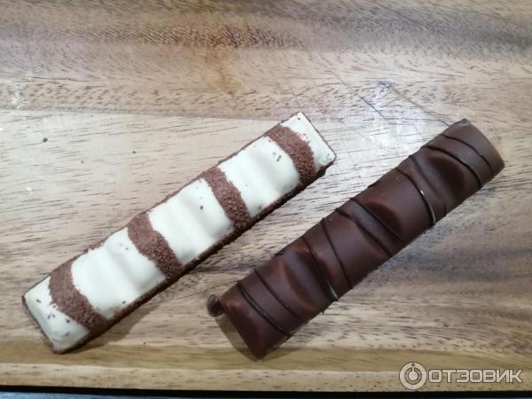 Батончик Kinder Bueno фото