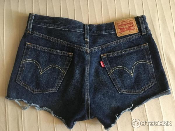 Шорты женские джинсовые Levi's фото