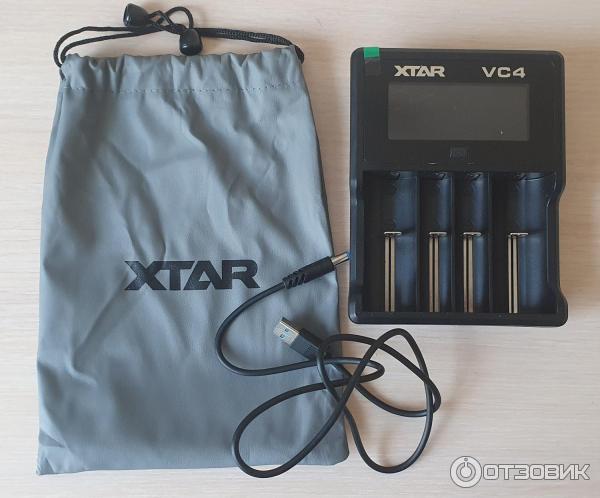 Зарядное устройство XTAR VC4 комплект