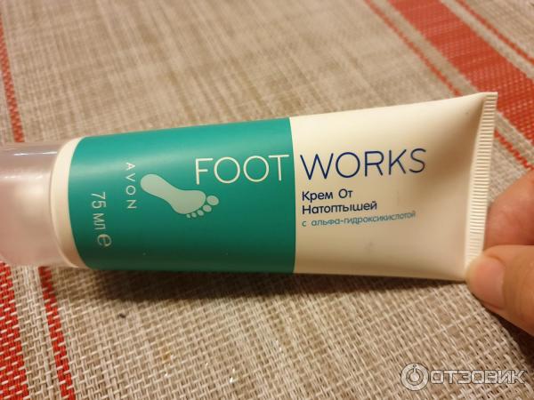 Крем для ног Avon Foot Works Intensive Callus Cream От мозолей и натоптышей фото