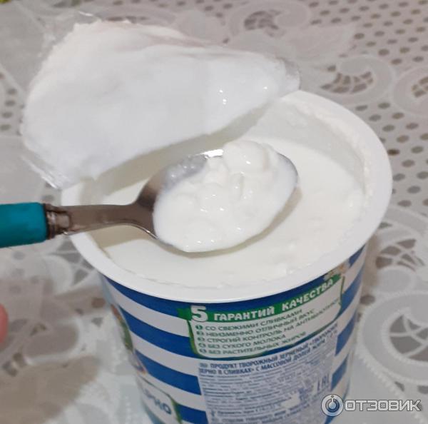 Творожное зерно в сливках Простоквашино 7% фото