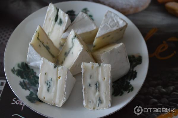 Сыр White cheese from Zhukovka Бресс блю фото