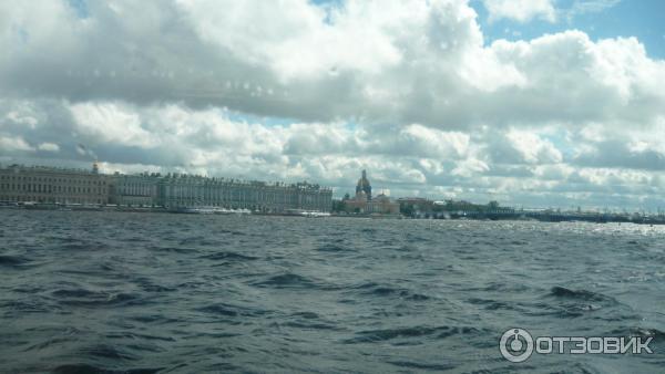 Водная экскурсия по рекам и каналам Санкт-Петербурга (Россия) фото