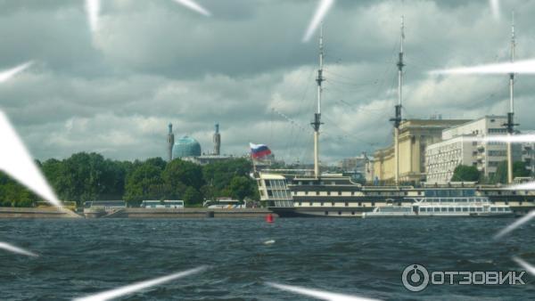 Водная экскурсия по рекам и каналам Санкт-Петербурга (Россия) фото