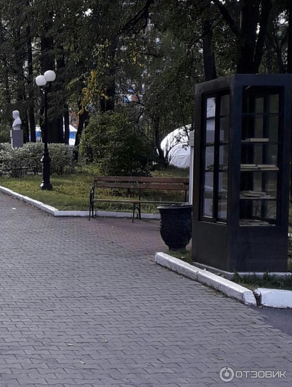 Литературная аллея в ЦПКиО им. В. В. Маяковского фото