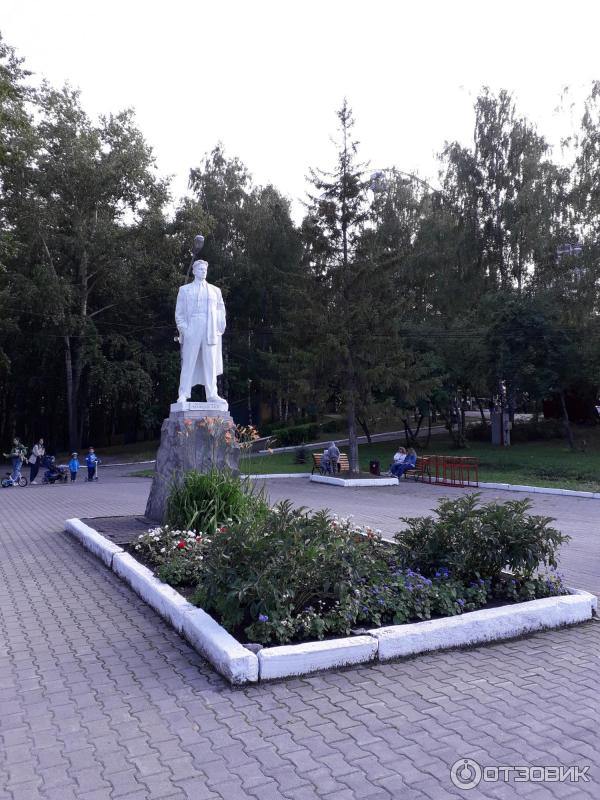 Литературная аллея в ЦПКиО им. В. В. Маяковского фото