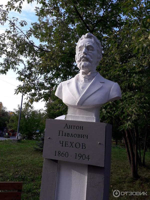 Литературная аллея в ЦПКиО им. В. В. Маяковского фото