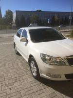 Автомобиль Skoda Octavia А7 лифтбек фото