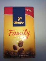 Натуральный жареный молотый кофе Tchibo Family среднеобжаренный фото