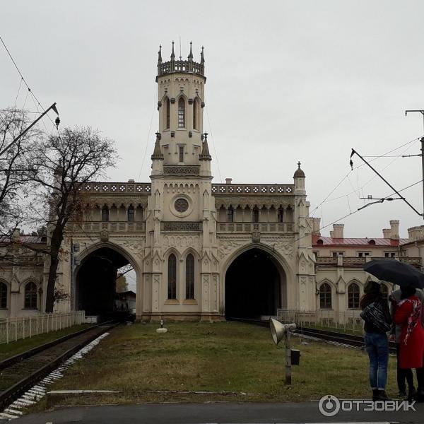 Железнодорожный вокзал г. Петергоф (Россия, Санкт-Петербург) фото