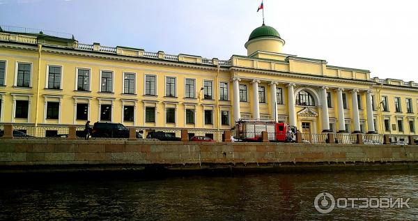 Водная экскурсия по рекам и каналам Санкт-Петербурга (Россия) фото