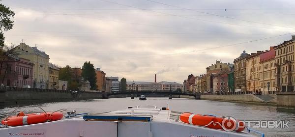 Водная экскурсия по рекам и каналам Санкт-Петербурга (Россия) фото