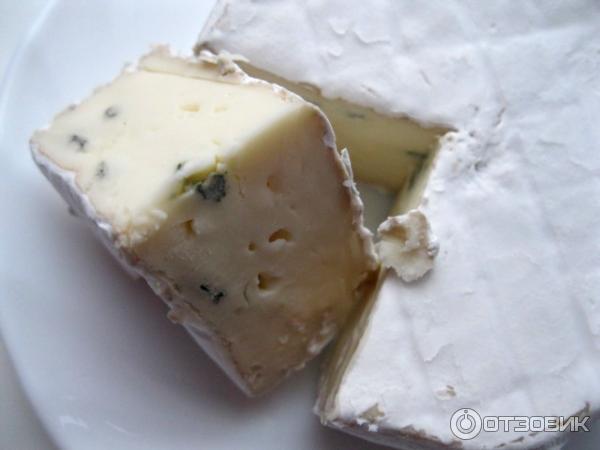 Сыр White cheese from Zhukovka Бресс блю