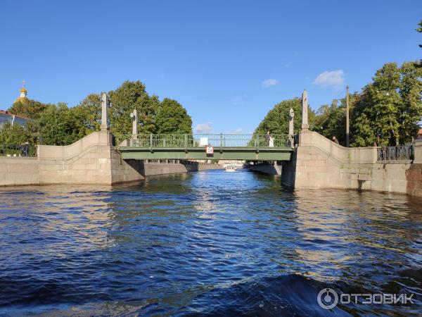 Водная экскурсия по рекам и каналам Санкт-Петербурга (Россия) фото