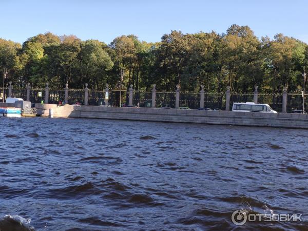 Водная экскурсия по рекам и каналам Санкт-Петербурга (Россия) фото