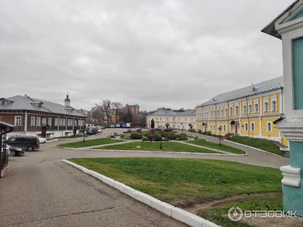 Соборный двор