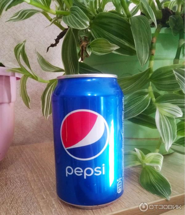 Газированный напиток Pepsi cola фото