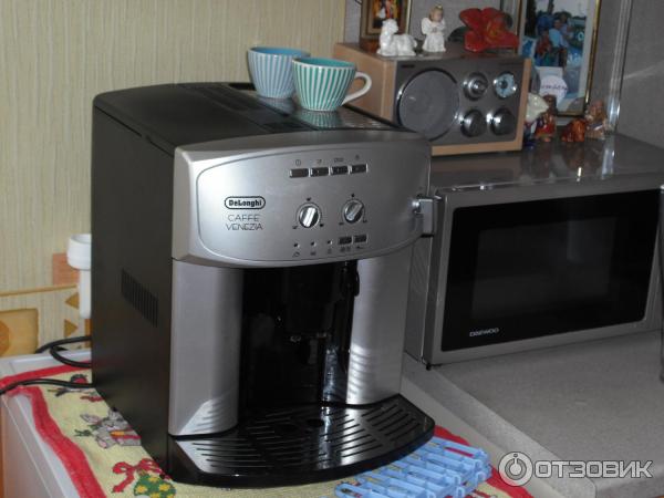 Кофемашина DeLonghi ESAM 2200 Caffe Venezia фото