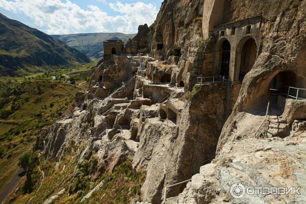 Пещерный город Вардзиа (Грузия) фото