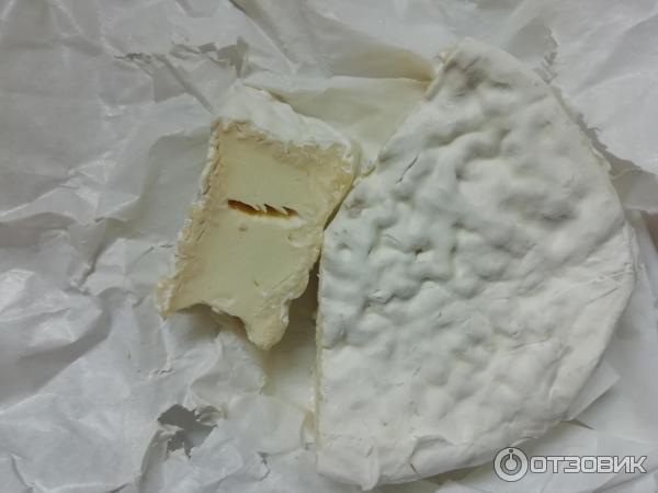 Сыр сливочный с белой плесенью DairyHorn Camembert фото