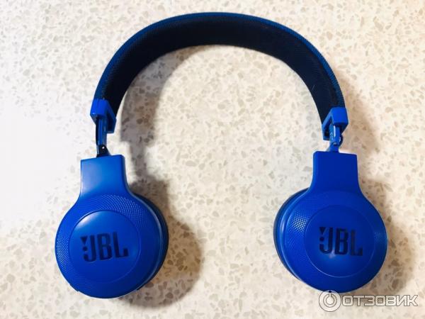 Беспроводные наушники JBL E45BT фото