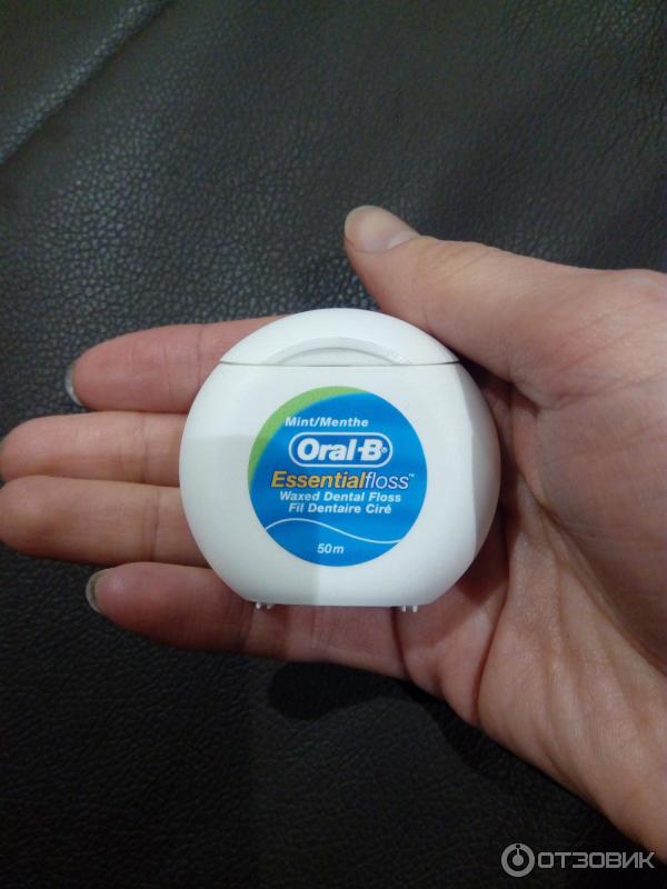 Зубная нить Oral-B Essential Floss фото