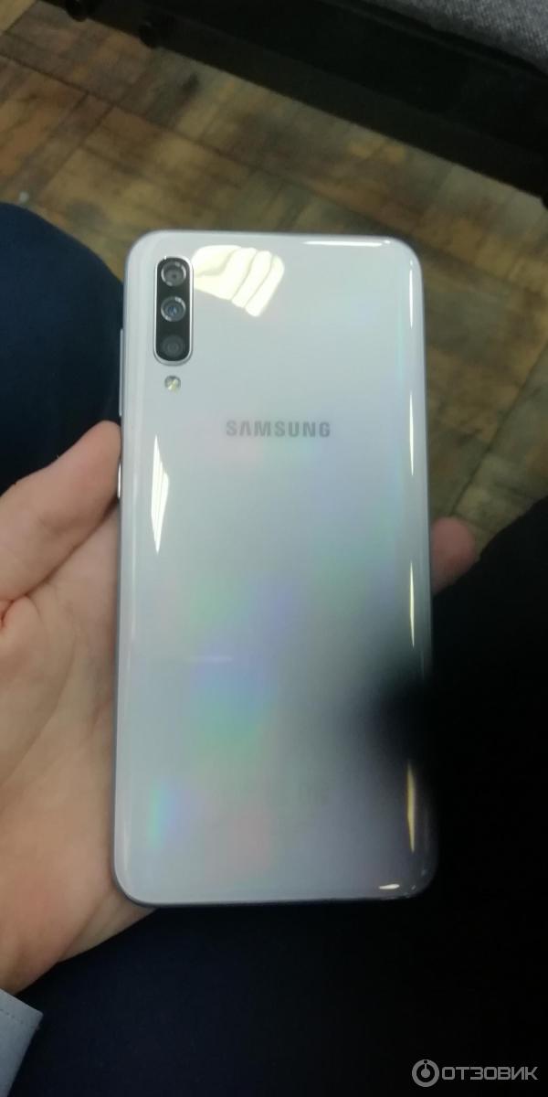 Смартфон Samsung Galaxy A50 фото