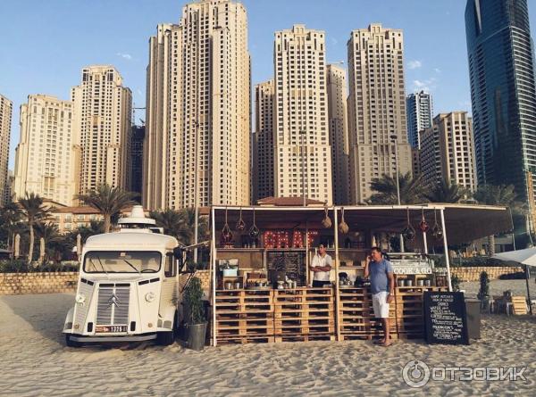 Пляж Dubai Marina beach (ОАЭ, Дубай) фото