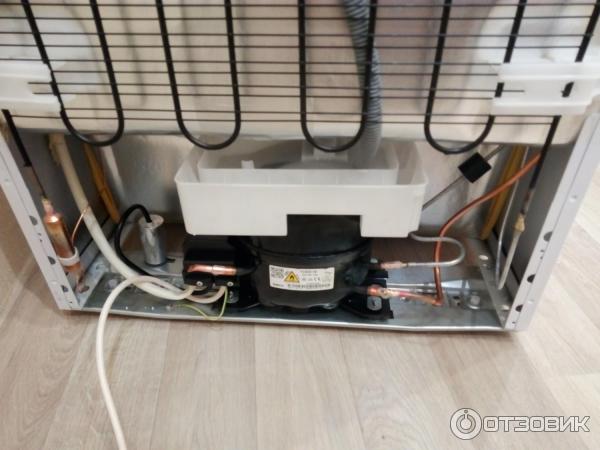 Холодильник Beko RCSK335M20W фото
