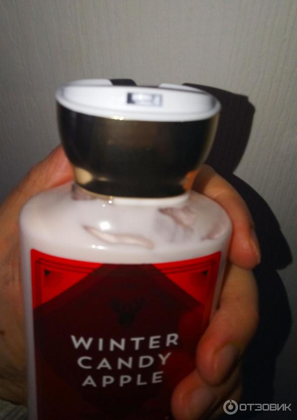 Лосьон для тела Bath & Body Works Winter Candy Apple фото