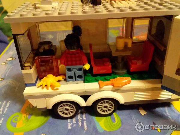 Конструктор Lego City Фургон и дом на колесах 60117 фото