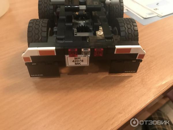 Конструктор LEGO Technic 42078 Грузовик MACK фото