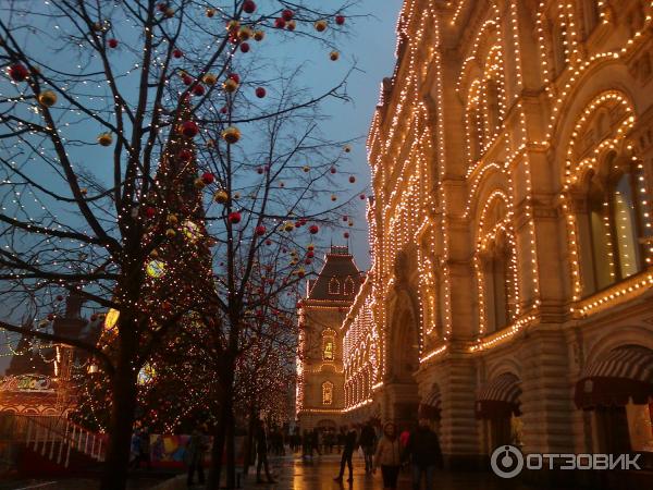 ГУМ-ярмарка на Красной площади (Россия, Москва) фото