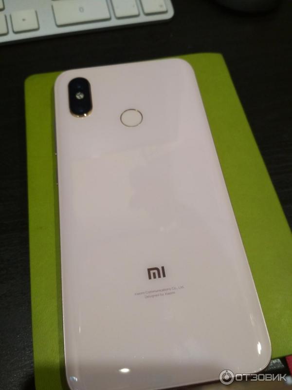 Смартфон Xiaomi Mi8 фото