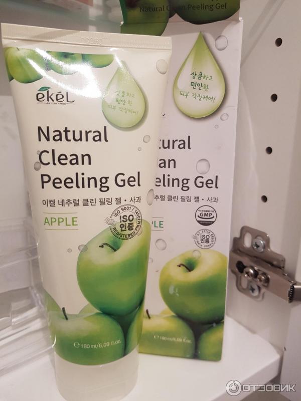 Пилинг-скатка с экстрактом яблока Ekel Natural Clean Peeling Gel Apple фото