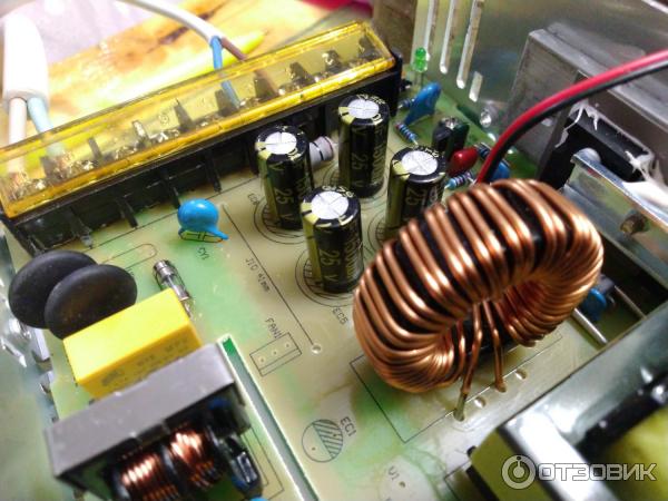 Конденсаторы на выходе.