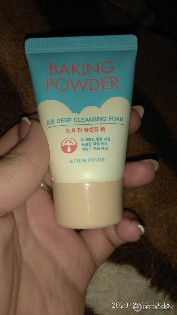 Очищающая пенка Etude House Baking Powder Pore&BB Deep Cleansing Foam фото